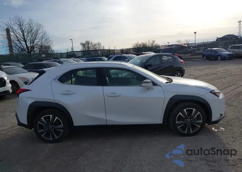 2019 Lexus Ux 200 z USA, uszkodzony, nr VIN JTHY3JBH5K2014551